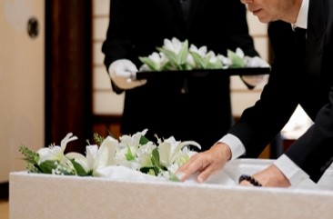 住み慣れた我が家から送ってあげられて 自宅葬 横須賀市の葬儀社 伍和葬祭 家族葬 一日葬 自由葬 火葬式 住み慣れた我が家から送ってあげられて 自宅葬 横須賀市の葬儀社 伍和葬祭 家族葬 一日葬 自由葬 火葬式
